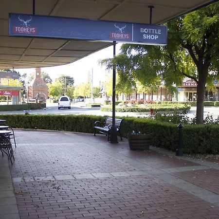 Court House Hotel Boorowa Kültér fotó