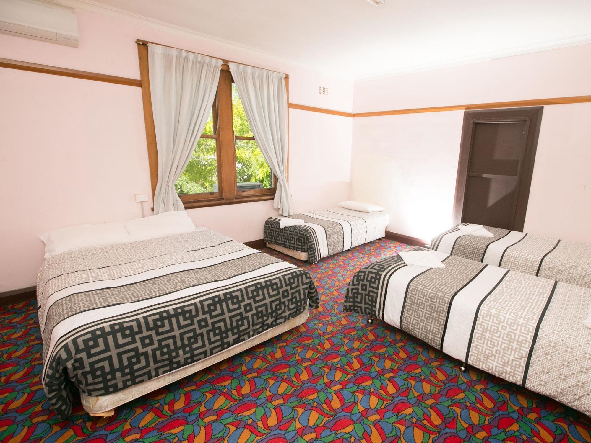 Court House Hotel Boorowa Kültér fotó