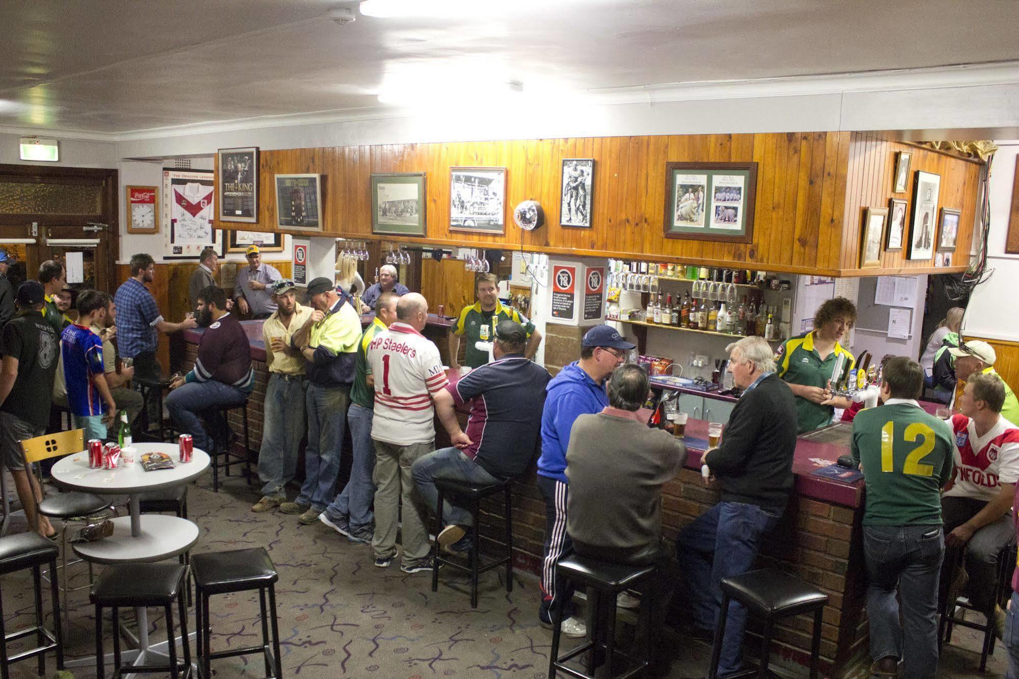 Court House Hotel Boorowa Kültér fotó